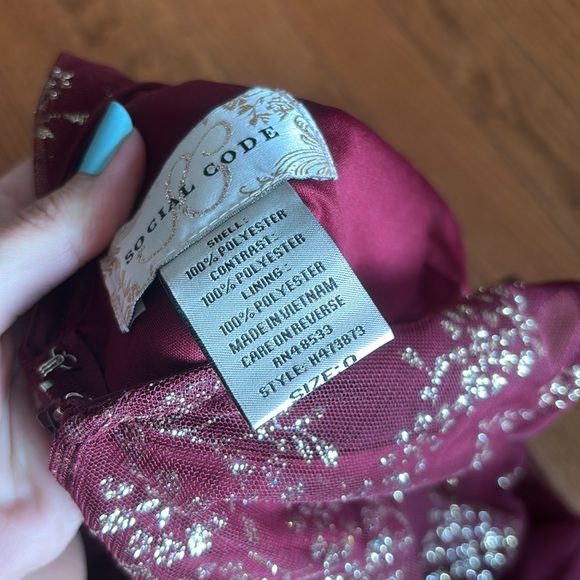 Social Code Size 0 Dress - Picture 4 of 4